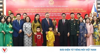 Tổng Bí thư, Chủ tịch nước gặp mặt cộng đồng người Việt tại Philippines