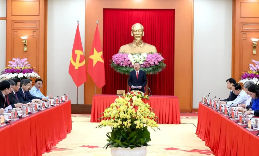 Tổng Bí thư, Chủ tịch nước: Hội đồng Lý luận Trung ương đi cùng, đi trước những vấn đề cần dự báo Tổng Bí thư, Chủ tịch nước: Hội đồng Lý luận Trung ương đi cùng, đi trước những vấn đề cần dự báo
