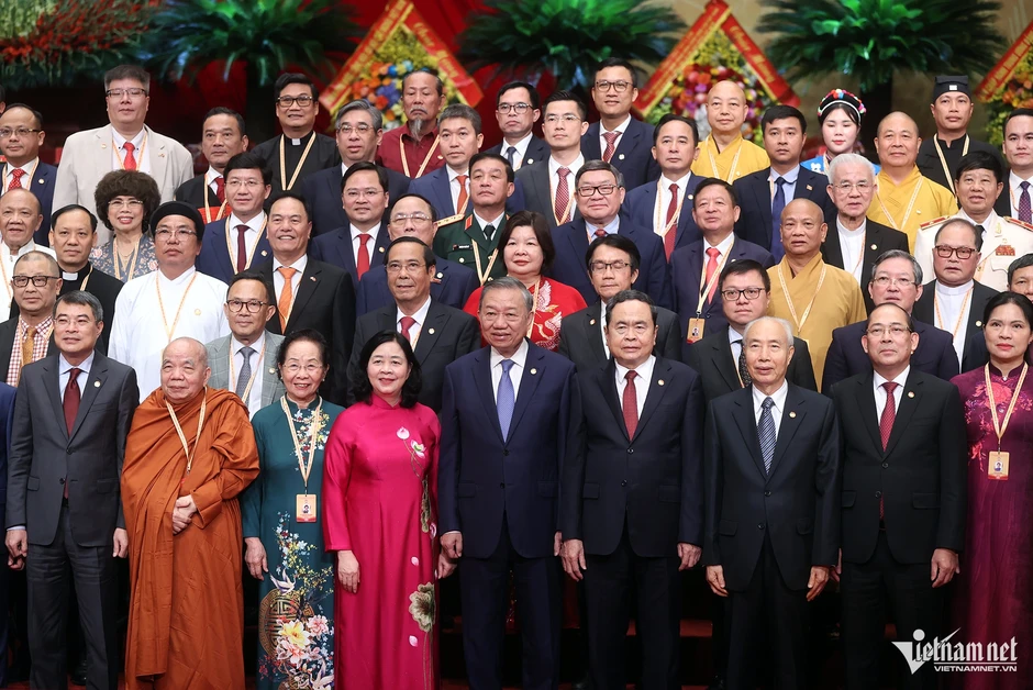 Tổng Bí thư, Chủ tịch nước: Không để ý kiến chính đáng của nhân dân rơi vào im lặng Tổng Bí thư, Chủ tịch nước: Không để ý kiến chính đáng của nhân dân rơi vào im lặng