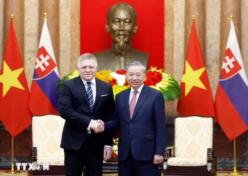Tổng Bí thư, Chủ tịch nước nêu các định hướng lớn giữa Việt Nam và Slovakia Tổng Bí thư, Chủ tịch nước nêu các định hướng lớn giữa Việt Nam và Slovakia