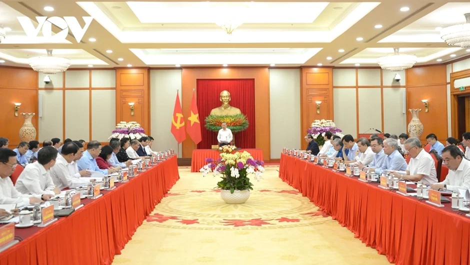 Tổng Bí thư, Chủ tịch nước: Phải làm rõ hơn mô hình phát triển của Việt Nam Tổng Bí thư, Chủ tịch nước: Phải làm rõ hơn mô hình phát triển của Việt Nam