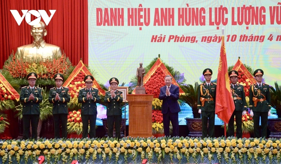 Tổng Bí thư, Chủ tịch nước: Quân khu 3 phải vững phên dậu, chắc thế trận lòng dân