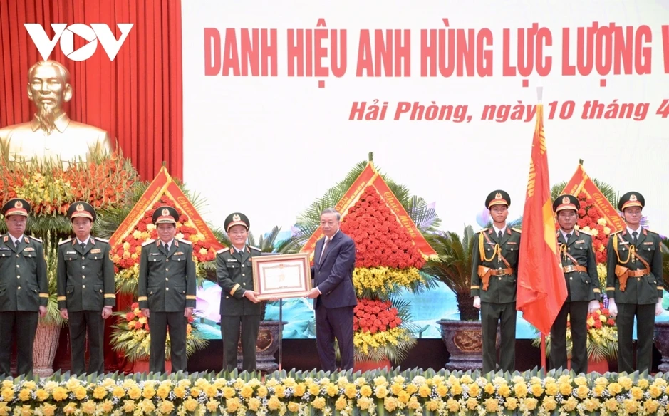 Tổng Bí thư, Chủ tịch nước: Quân khu 3 phải vững phên dậu, chắc thế trận lòng dân