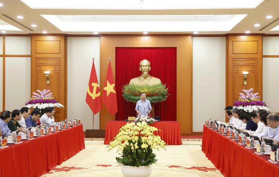 Tổng Bí thư, Chủ tịch nước: "Chi phí học tập, thi cử vẫn gây áp lực lớn" Tổng Bí thư, Chủ tịch nước: "Chi phí học tập, thi cử vẫn gây áp lực lớn"