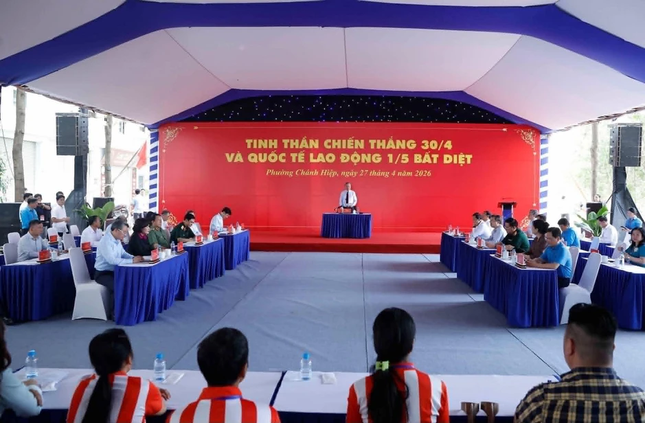 Tổng Bí thư, Chủ tịch nước thăm các nguyên lãnh đạo Đảng, Nhà nước và Mẹ Việt Nam anh hùng Tổng Bí thư, Chủ tịch nước thăm các nguyên lãnh đạo Đảng, Nhà nước và Mẹ Việt Nam anh hùng