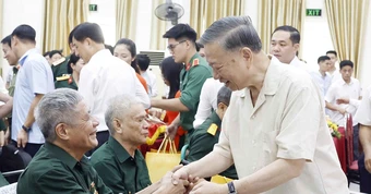 Tổng Bí thư, Chủ tịch nước thăm Trung tâm Điều dưỡng thương binh Thuận Thành