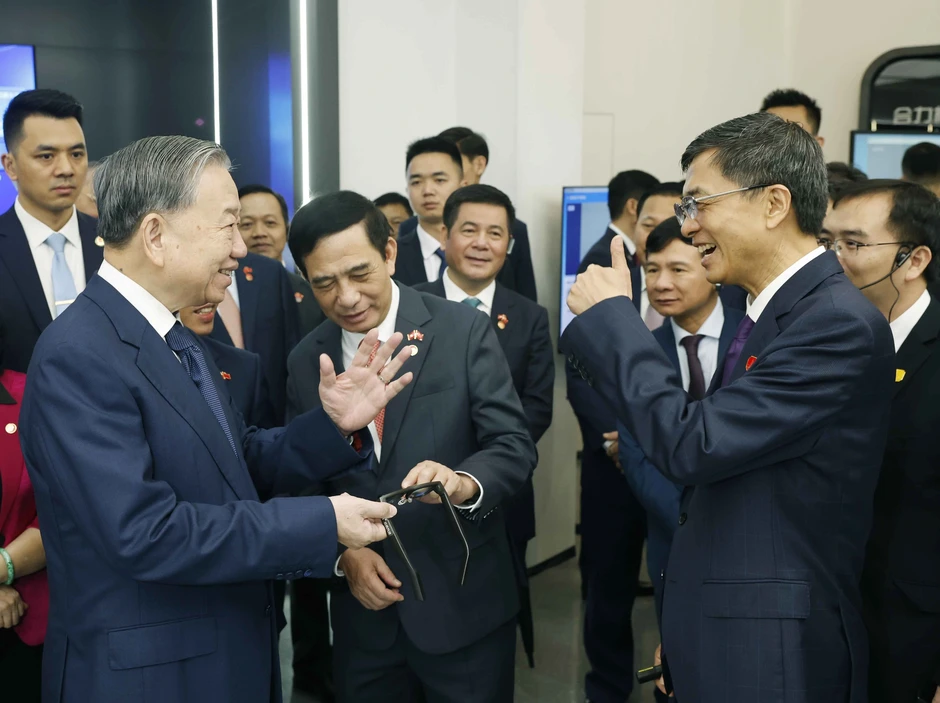 Tổng Bí thư, Chủ tịch nước thăm Trung tâm ứng dụng AI Trung Quốc - ASEAN Tổng Bí thư, Chủ tịch nước thăm Trung tâm ứng dụng AI Trung Quốc - ASEAN