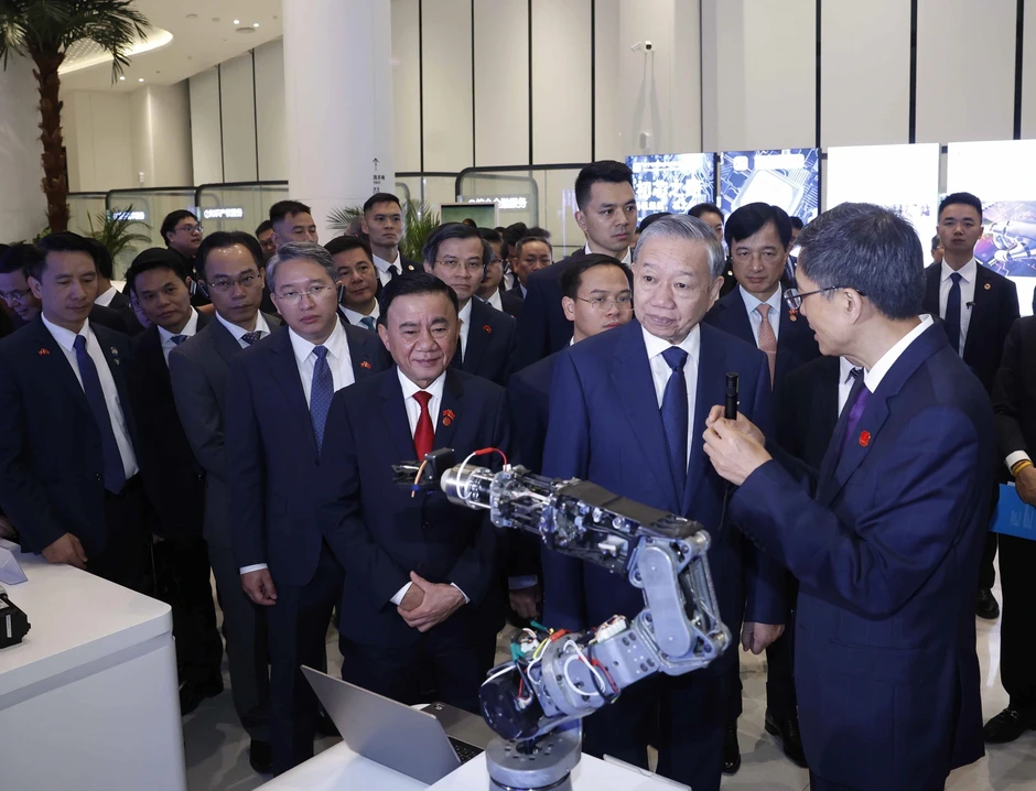 Tổng Bí thư, Chủ tịch nước thăm Trung tâm ứng dụng AI Trung Quốc - ASEAN Tổng Bí thư, Chủ tịch nước thăm Trung tâm ứng dụng AI Trung Quốc - ASEAN