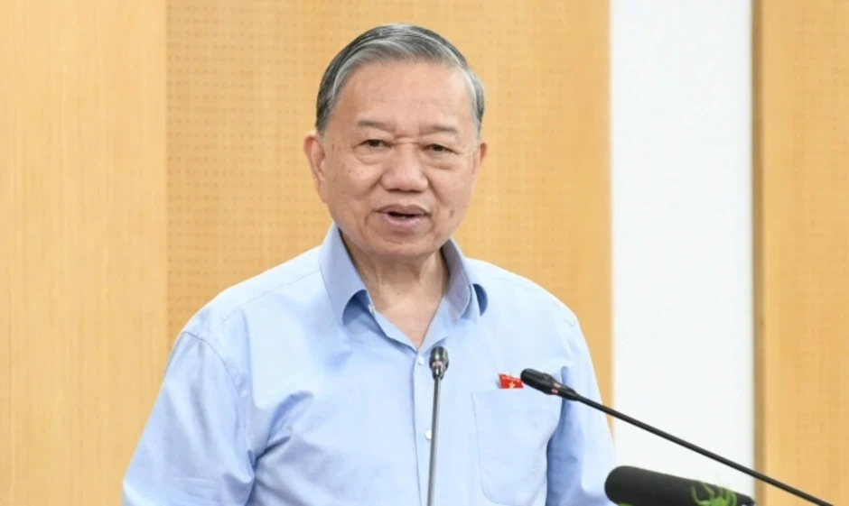 Tổng Bí thư, Chủ tịch nước: 'Thi vào lớp 10 căng thẳng hơn đại học'
