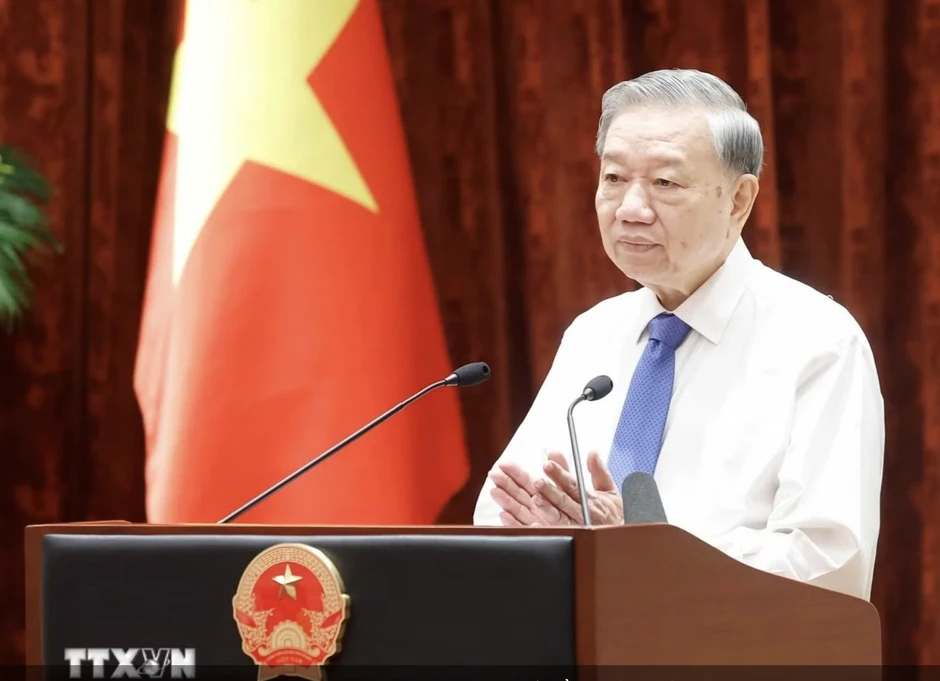 Tổng Bí thư, Chủ tịch nước tiếp các già làng, người có uy tín tiêu biểu Tổng Bí thư, Chủ tịch nước tiếp các già làng, người có uy tín tiêu biểu