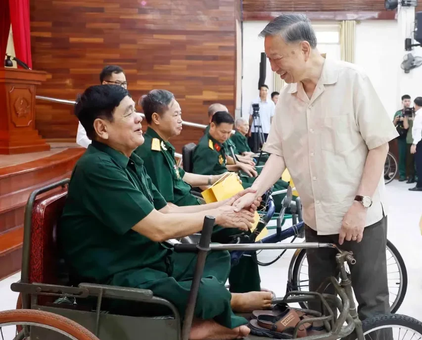Tổng Bí thư, Chủ tịch nước: Tiếp tục rà soát, giải quyết đầy đủ chính sách đối với người có công và thân nhân Tổng Bí thư, Chủ tịch nước: Tiếp tục rà soát, giải quyết đầy đủ chính sách đối với người có công và thân nhân