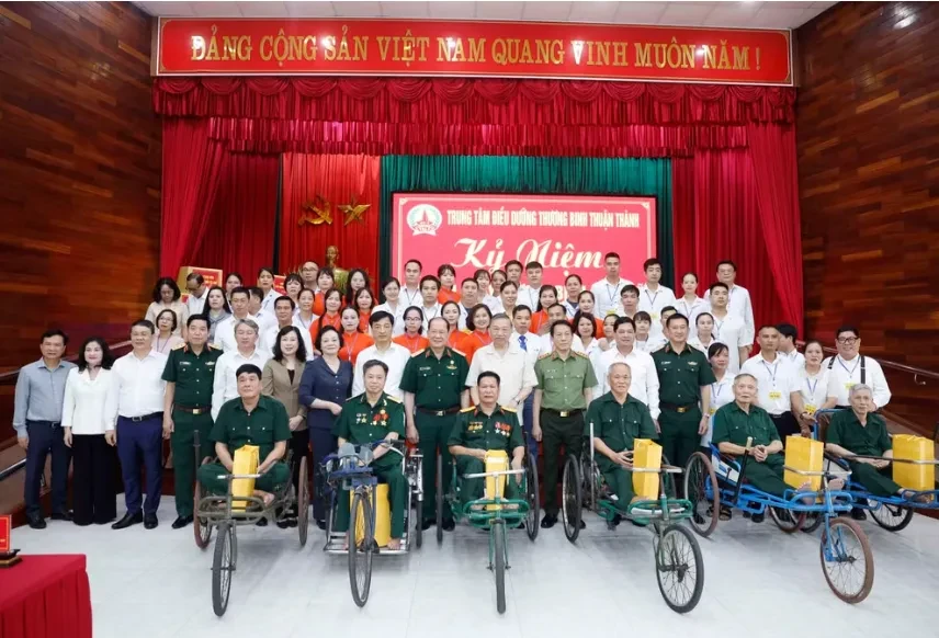 Tổng Bí thư, Chủ tịch nước: Tiếp tục rà soát, giải quyết đầy đủ chính sách đối với người có công và thân nhân Tổng Bí thư, Chủ tịch nước: Tiếp tục rà soát, giải quyết đầy đủ chính sách đối với người có công và thân nhân