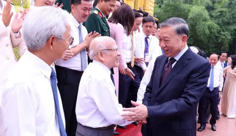 Tổng Bí thư, Chủ tịch nước Tô Lâm: Báo chí phải bám sát thực tiễn, tôn trọng sự thật Tổng Bí thư, Chủ tịch nước Tô Lâm: Báo chí phải bám sát thực tiễn, tôn trọng sự thật