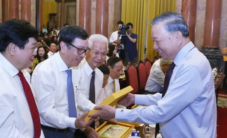 Tổng Bí thư, Chủ tịch nước Tô Lâm: Báo chí phải bám sát thực tiễn, tôn trọng sự thật Tổng Bí thư, Chủ tịch nước Tô Lâm: Báo chí phải bám sát thực tiễn, tôn trọng sự thật