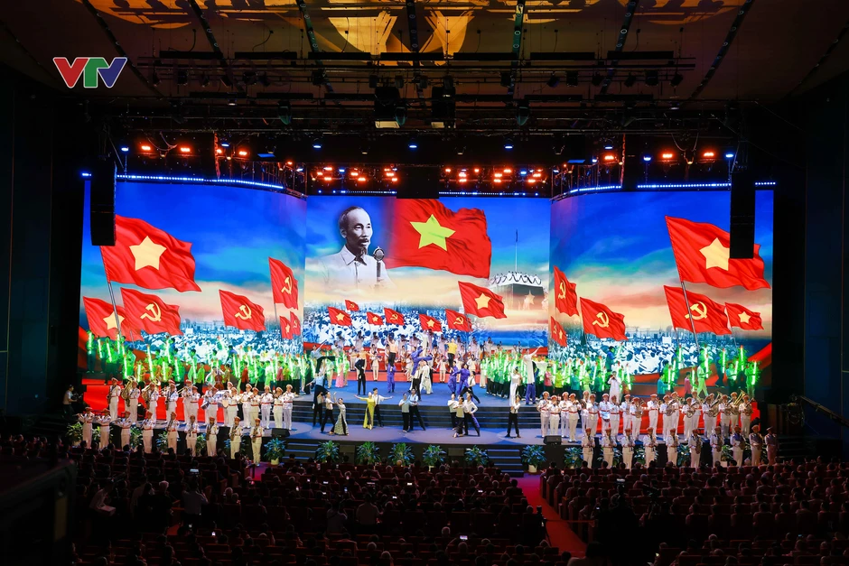Tổng Bí thư, Chủ tịch nước Tô Lâm: Bảo vệ an ninh theo nguyên tắc "phát triển đến đâu, an ninh đến đó" Tổng Bí thư, Chủ tịch nước Tô Lâm: Bảo vệ an ninh theo nguyên tắc "phát triển đến đâu, an ninh đến đó"