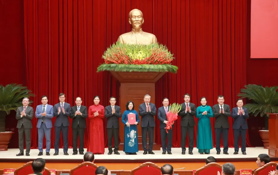 Tổng Bí thư, Chủ tịch nước Tô Lâm chủ trì Hội nghị công bố các Quyết định của Bộ Chính trị về công tác cán bộ