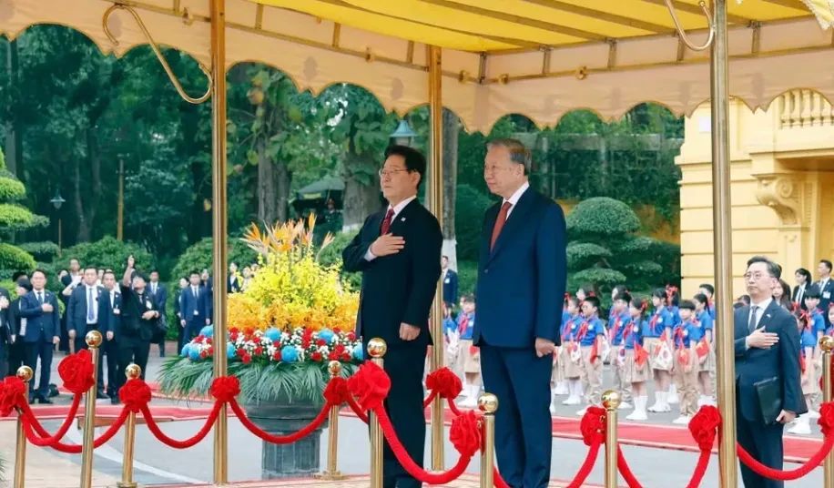 Tổng Bí thư, Chủ tịch nước Tô Lâm chủ trì Lễ đón chính thức Tổng thống Hàn Quốc Lee Jae Myung Tổng Bí thư, Chủ tịch nước Tô Lâm chủ trì Lễ đón chính thức Tổng thống Hàn Quốc Lee Jae Myung