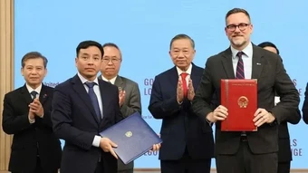 Tổng Bí thư, Chủ tịch nước Tô Lâm chứng kiến lễ trao các văn kiện, thỏa thuận hợp tác với Liên hợp quốc