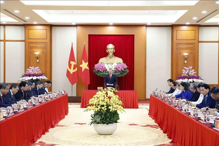 Tổng Bí thư, Chủ tịch nước Tô Lâm: Công tác lý luận phải đi thẳng vào các điểm nghẽn, nút thắt Tổng Bí thư, Chủ tịch nước Tô Lâm: Công tác lý luận phải đi thẳng vào các điểm nghẽn, nút thắt