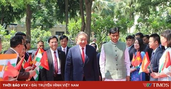 Tổng Bí thư, Chủ tịch nước Tô Lâm đặt vòng hoa tại Khu tưởng niệm Mahatma Gandhi và Tượng Chủ tịch Hồ Chí Minh