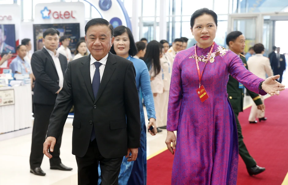 Tổng Bí thư, Chủ tịch nước Tô Lâm dự khai mạc Đại hội XIV Công đoàn Việt Nam Tổng Bí thư, Chủ tịch nước Tô Lâm dự khai mạc Đại hội XIV Công đoàn Việt Nam
