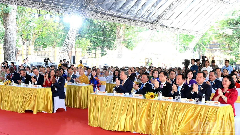Tổng Bí thư, Chủ tịch nước Tô Lâm dự Lễ khởi công Dự án đầu tư bảo quản, tu bổ, phục hồi Điện Kính Thiên Tổng Bí thư, Chủ tịch nước Tô Lâm dự Lễ khởi công Dự án đầu tư bảo quản, tu bổ, phục hồi Điện Kính Thiên