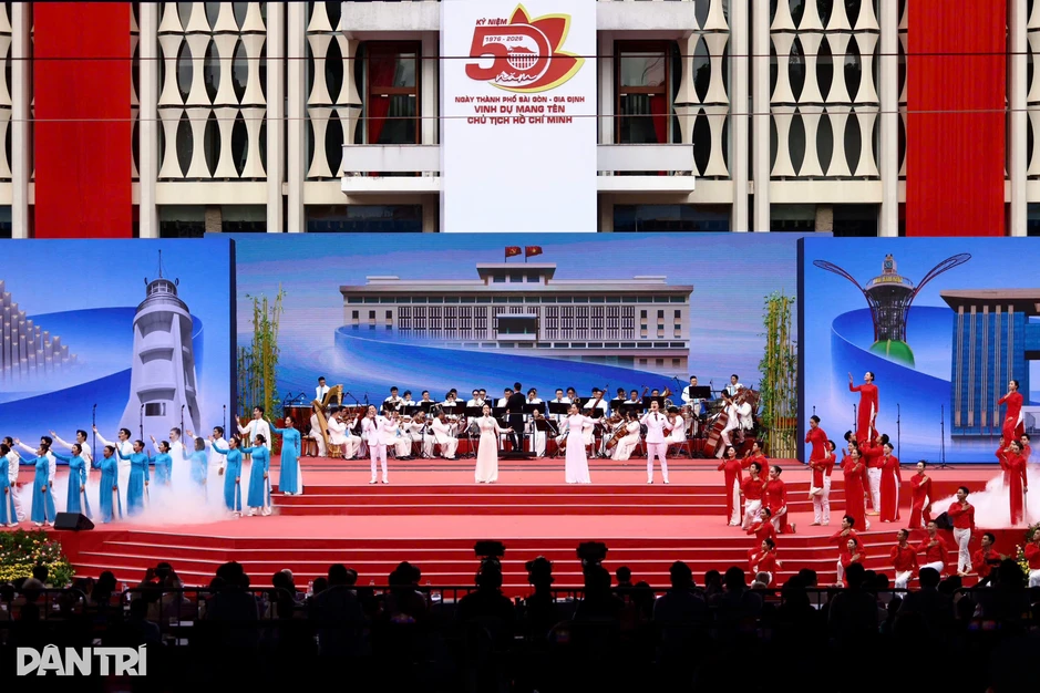 Tổng Bí thư, Chủ tịch nước Tô Lâm dự Lễ kỷ niệm 50 năm TPHCM mang tên Bác Tổng Bí thư, Chủ tịch nước Tô Lâm dự Lễ kỷ niệm 50 năm TPHCM mang tên Bác