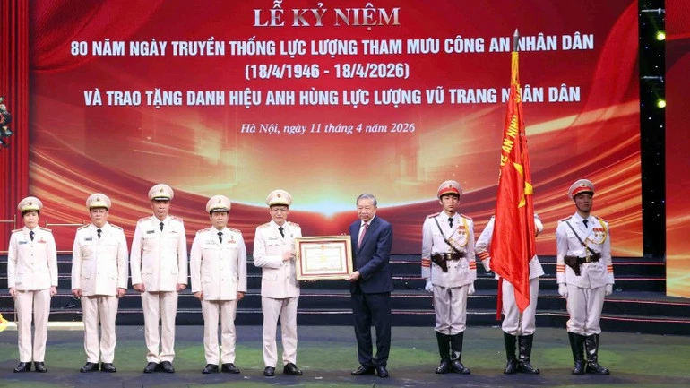 Tổng Bí thư, Chủ tịch nước Tô Lâm dự Lễ kỷ niệm 80 năm Ngày truyền thống lực lượng Tham mưu Công an Tổng Bí thư, Chủ tịch nước Tô Lâm dự Lễ kỷ niệm 80 năm Ngày truyền thống lực lượng Tham mưu Công an
