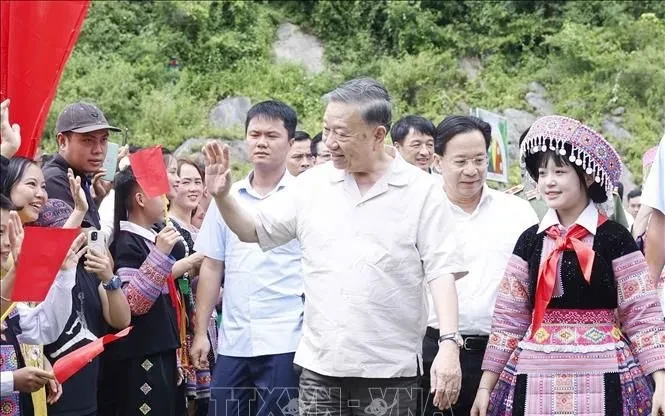 Tổng Bí thư, Chủ tịch nước Tô Lâm dự Ngày hội Toàn dân bảo vệ an ninh Tổ quốc tại Sơn La Tổng Bí thư, Chủ tịch nước Tô Lâm dự Ngày hội Toàn dân bảo vệ an ninh Tổ quốc tại Sơn La