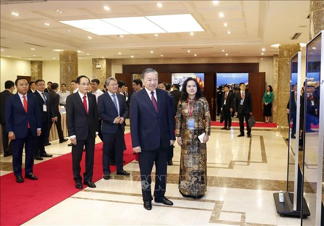 Tổng Bí thư, Chủ tịch nước Tô Lâm dự Phiên khai mạc toàn thể Hội nghị Ngoại giao lần thứ 33 Tổng Bí thư, Chủ tịch nước Tô Lâm dự Phiên khai mạc toàn thể Hội nghị Ngoại giao lần thứ 33