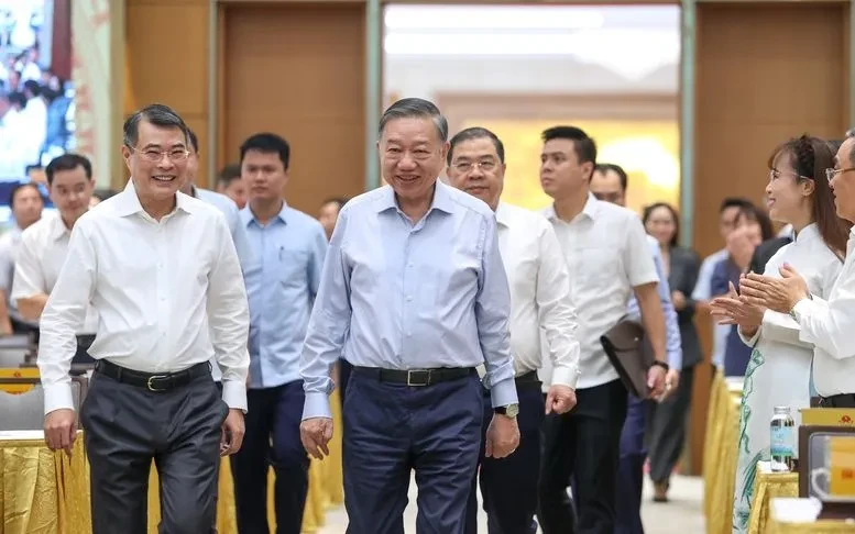 Tổng Bí thư, Chủ tịch nước Tô Lâm dự và chỉ đạo phiên họp Chính phủ với các địa phương Tổng Bí thư, Chủ tịch nước Tô Lâm dự và chỉ đạo phiên họp Chính phủ với các địa phương