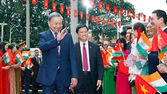 Tổng Bí thư, Chủ tịch nước Tô Lâm gặp gỡ cán bộ Đại sứ quán và cộng đồng người Việt Nam tại Ấn Độ