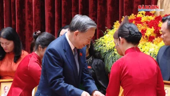 Tổng Bí thư, Chủ tịch nước Tô Lâm gặp gỡ đại biểu đồng bào thiểu số