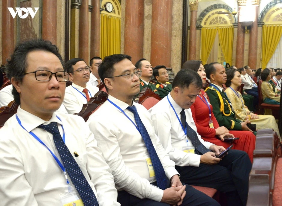 Tổng Bí thư, Chủ tịch nước Tô Lâm gặp mặt 101 nhà báo tiêu biểu Tổng Bí thư, Chủ tịch nước Tô Lâm gặp mặt 101 nhà báo tiêu biểu