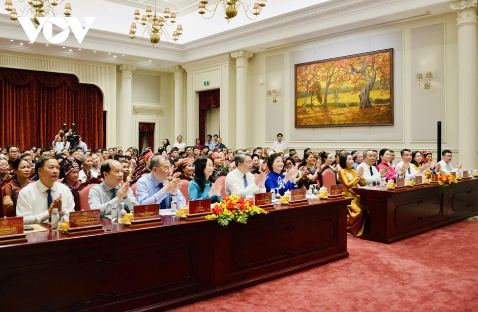 Tổng Bí thư, Chủ tịch nước Tô Lâm gặp mặt đại biểu dân tộc tiêu biểu Tổng Bí thư, Chủ tịch nước Tô Lâm gặp mặt đại biểu dân tộc tiêu biểu