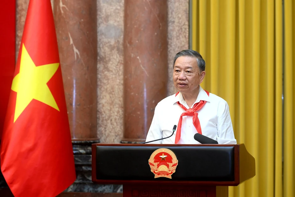 Tổng Bí thư, Chủ tịch nước Tô Lâm gặp mặt đội viên, thiếu niên tiêu biểu Tổng Bí thư, Chủ tịch nước Tô Lâm gặp mặt đội viên, thiếu niên tiêu biểu