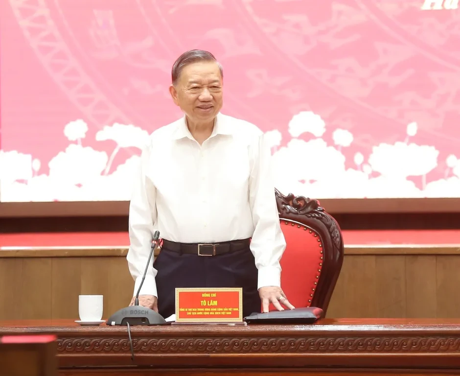 Tổng Bí thư, Chủ tịch nước Tô Lâm: Hà Nội phải tăng trưởng nhanh hơn, nhưng chất lượng phát triển phải tốt hơn Tổng Bí thư, Chủ tịch nước Tô Lâm: Hà Nội phải tăng trưởng nhanh hơn, nhưng chất lượng phát triển phải tốt hơn