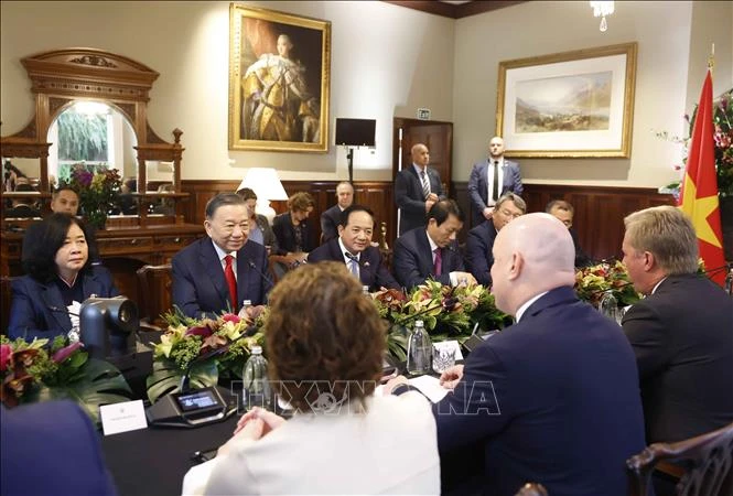 Tổng Bí thư, Chủ tịch nước Tô Lâm hội đàm chính thức với Thủ tướng New Zealand Tổng Bí thư, Chủ tịch nước Tô Lâm hội đàm chính thức với Thủ tướng New Zealand