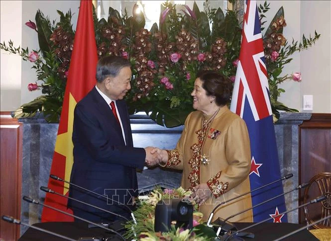 Tổng Bí thư, Chủ tịch nước Tô Lâm hội đàm với Toàn quyền New Zealand Tổng Bí thư, Chủ tịch nước Tô Lâm hội đàm với Toàn quyền New Zealand