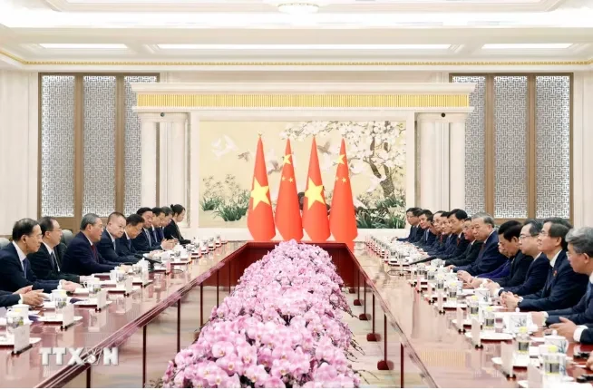Tổng Bí thư, Chủ tịch nước Tô Lâm hội kiến Thủ tướng Quốc vụ viện Trung Quốc Lý Cường Tổng Bí thư, Chủ tịch nước Tô Lâm hội kiến Thủ tướng Quốc vụ viện Trung Quốc Lý Cường