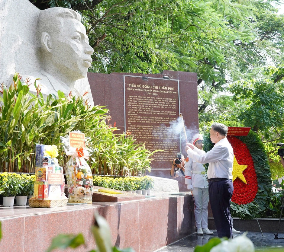 Tổng Bí thư, Chủ tịch nước Tô Lâm kiểm tra công tác tìm kiếm, quy tập hài cốt liệt sỹ tại công viên Lê Thị Riêng Tổng Bí thư, Chủ tịch nước Tô Lâm kiểm tra công tác tìm kiếm, quy tập hài cốt liệt sỹ tại công viên Lê Thị Riêng