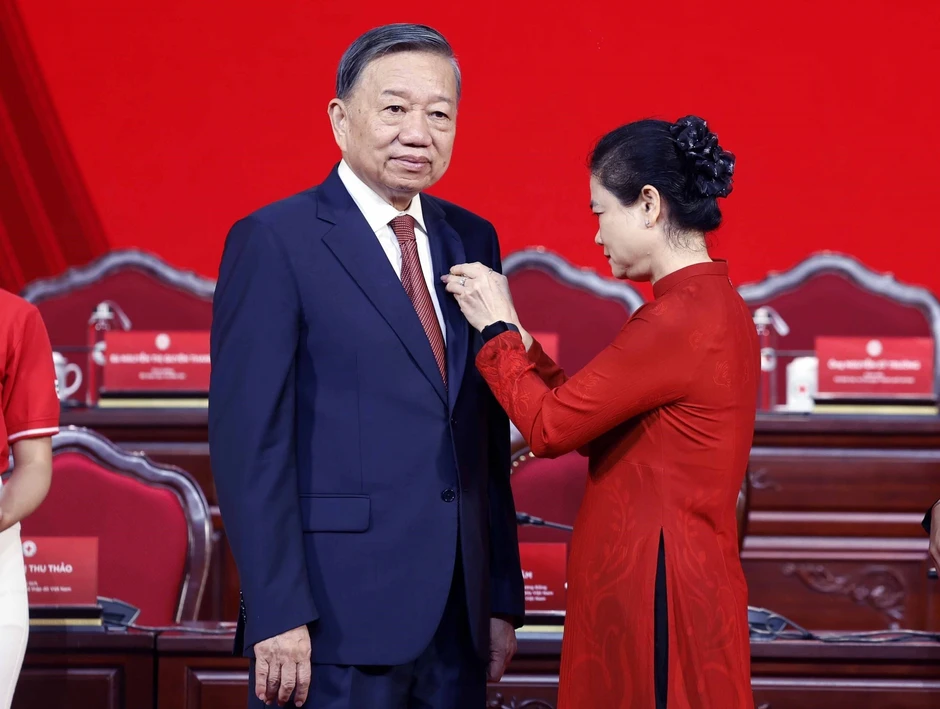 Tổng Bí thư, Chủ tịch nước Tô Lâm làm Chủ tịch danh dự Hội Chữ thập đỏ Việt Nam Tổng Bí thư, Chủ tịch nước Tô Lâm làm Chủ tịch danh dự Hội Chữ thập đỏ Việt Nam