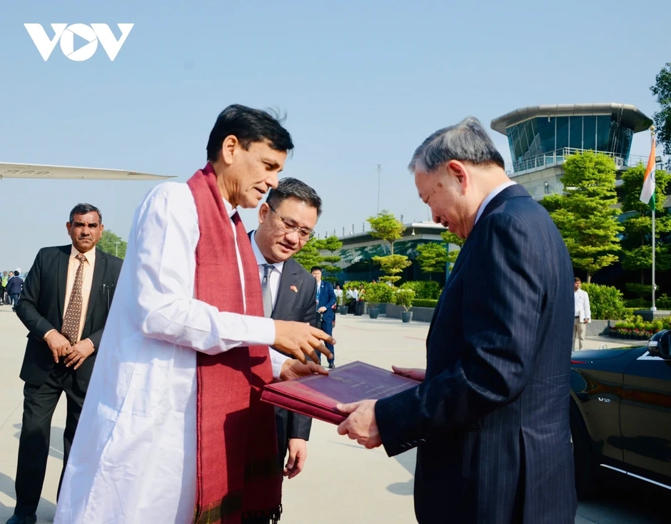Tổng Bí thư, Chủ tịch nước Tô Lâm rời New Delhi đi thăm Mumbai Tổng Bí thư, Chủ tịch nước Tô Lâm rời New Delhi đi thăm Mumbai
