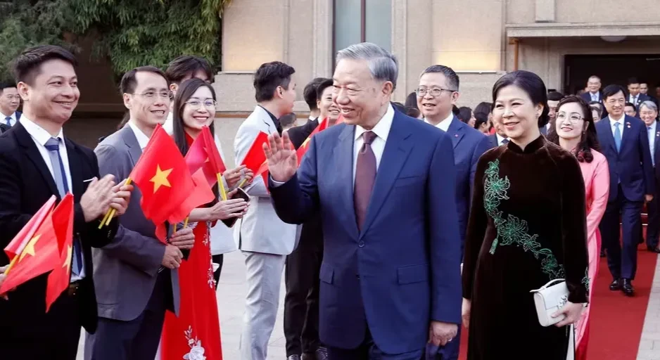 Tổng Bí thư, Chủ tịch nước Tô Lâm thăm cộng đồng người Việt Nam tại Trung Quốc Tổng Bí thư, Chủ tịch nước Tô Lâm thăm cộng đồng người Việt Nam tại Trung Quốc