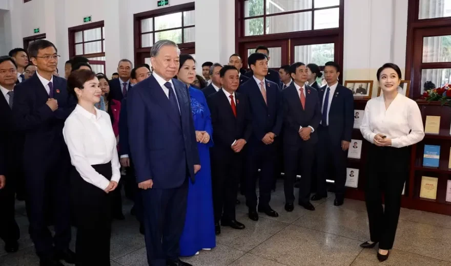 Tổng Bí thư, Chủ tịch nước Tô Lâm thăm di tích Khu học xá Trung ương tại Trung Quốc Tổng Bí thư, Chủ tịch nước Tô Lâm thăm di tích Khu học xá Trung ương tại Trung Quốc
