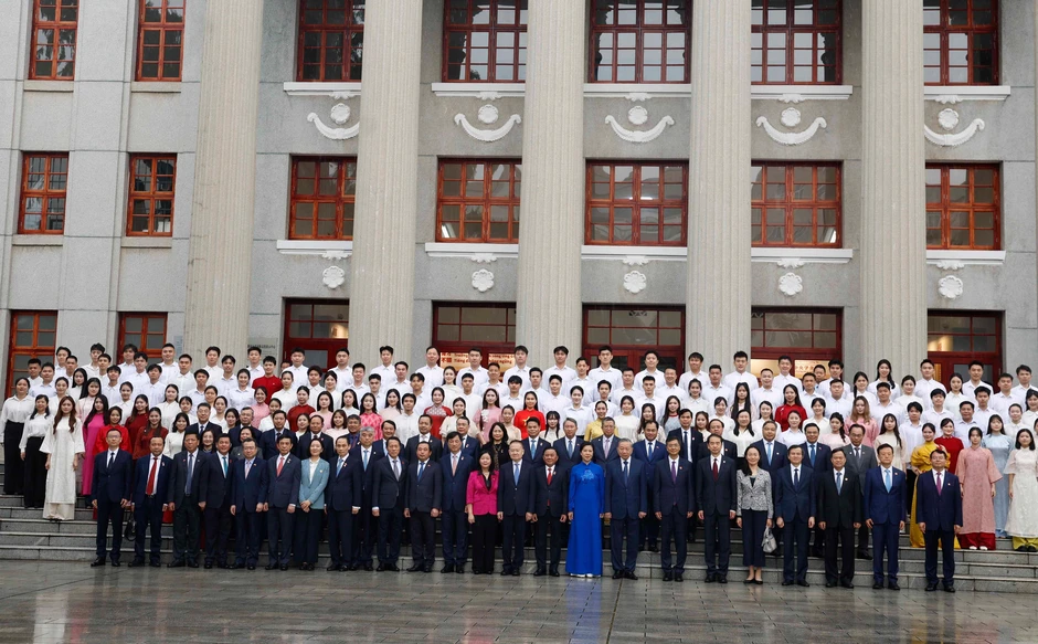Tổng Bí thư, Chủ tịch nước Tô Lâm thăm di tích Khu học xá Trung ương (Trung Quốc) Tổng Bí thư, Chủ tịch nước Tô Lâm thăm di tích Khu học xá Trung ương (Trung Quốc)