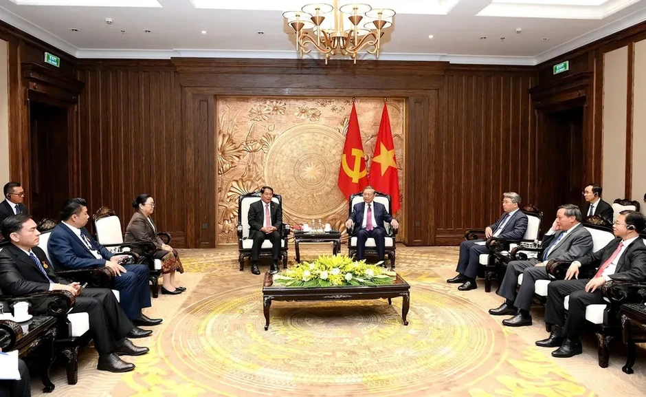 Tổng Bí thư, Chủ tịch nước Tô Lâm tiếp Bí thư Thành ủy, Chủ tịch Hội đồng nhân dân Thủ đô Viêng Chăn Tổng Bí thư, Chủ tịch nước Tô Lâm tiếp Bí thư Thành ủy, Chủ tịch Hội đồng nhân dân Thủ đô Viêng Chăn