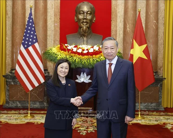 Tổng Bí thư, Chủ tịch nước Tô Lâm tiếp các Đại sứ trình Quốc thư Tổng Bí thư, Chủ tịch nước Tô Lâm tiếp các Đại sứ trình Quốc thư