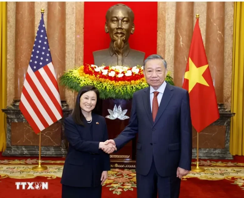 Tổng Bí thư, Chủ tịch nước Tô Lâm tiếp Đại sứ các nước trình Quốc thư Tổng Bí thư, Chủ tịch nước Tô Lâm tiếp Đại sứ các nước trình Quốc thư