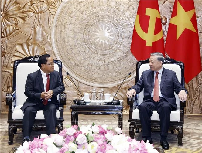 Tổng Bí thư, Chủ tịch nước Tô Lâm tiếp Phó Thủ tướng, Bộ trưởng Tư pháp Lào Tổng Bí thư, Chủ tịch nước Tô Lâm tiếp Phó Thủ tướng, Bộ trưởng Tư pháp Lào